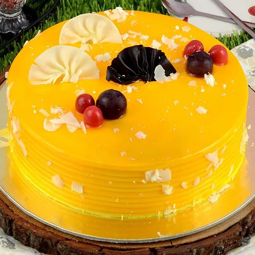 Classic Eggless Mango Cake