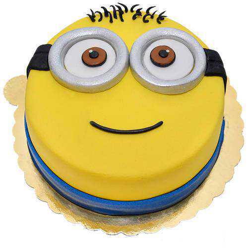 Scrumptious Minions Fondent Cake