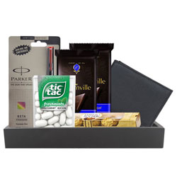 Remarkable Gift Hamper for Men