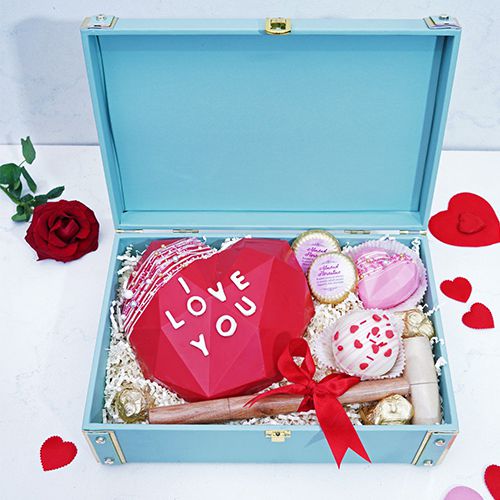 Love Filled Chocolate Delights Hamper