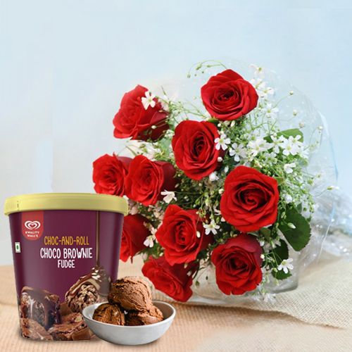 Enchanting Bouquet of Red Roses with Choco Brownie Fudge Ice Cream from Kwality Walls