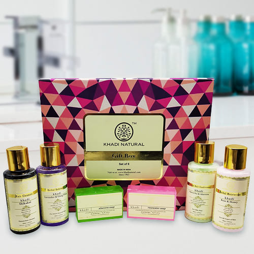 Attractive Khadi Natural Skin N Hair Care Gift Pack