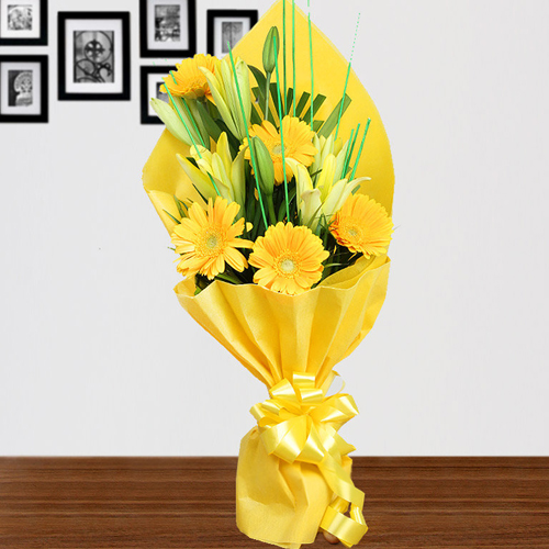 Bouquet of Yellow Gerberas N Lilies