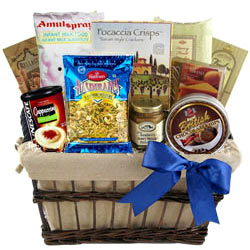 Exclusive Hamper Basket with Assorted Items