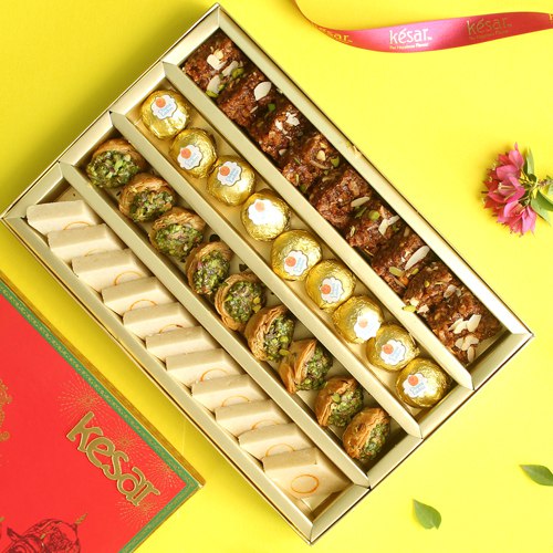 Evergreen Sweets Box by Kesar